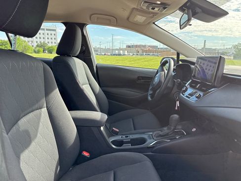 Used 2024 Toyota Corolla LE image 9