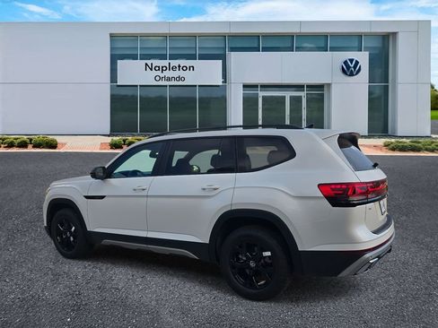 New 2026 Volkswagen Atlas Peak Edition AWD/4WD image 9