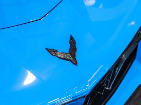 Used 2024 Chevrolet Corvette Z06 w/ Z07 Performance Package RWD image 12