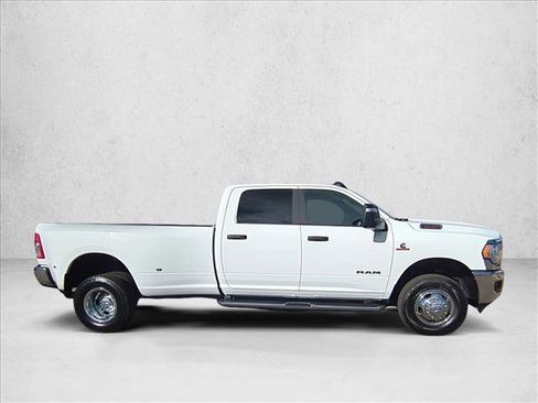 Used 2024 RAM 3500 Big Horn image 4