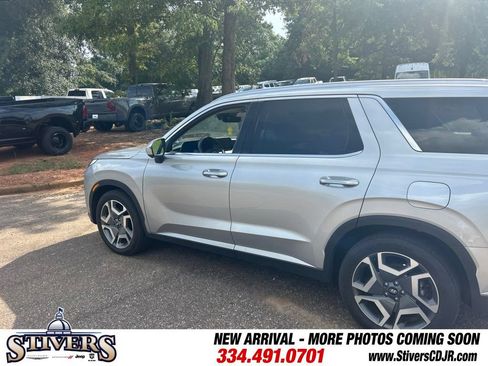 Used 2024 Hyundai Palisade Limited FWD image 5