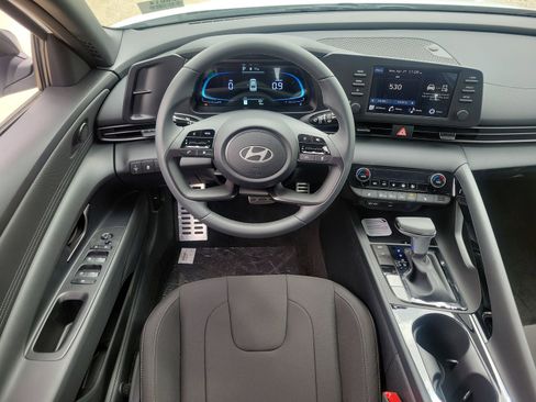 New 2026 Hyundai Elantra SEL Sport Premium FWD image 7