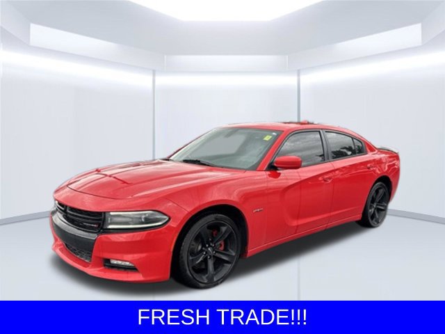 Used 2016 Dodge Charger R/T RWD image 2