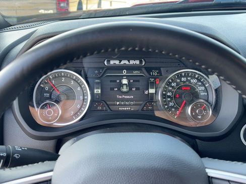 Used 2024 RAM 2500 Big Horn w/ Safety Group image 18