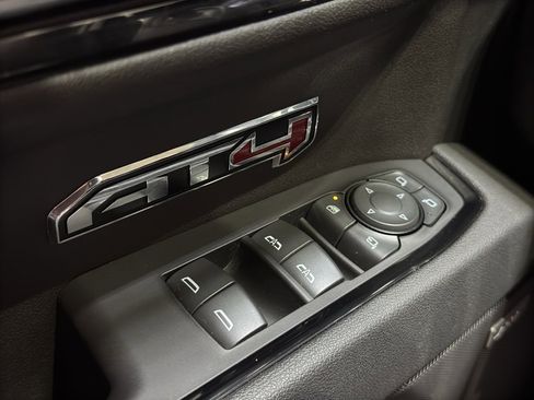 Used 2025 GMC Sierra 1500 AT4 w/ AT4 Premium Package image 39
