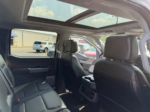 Used 2024 Ford F350 Lariat w/ Lariat Ultimate Package AWD/4WD image 34