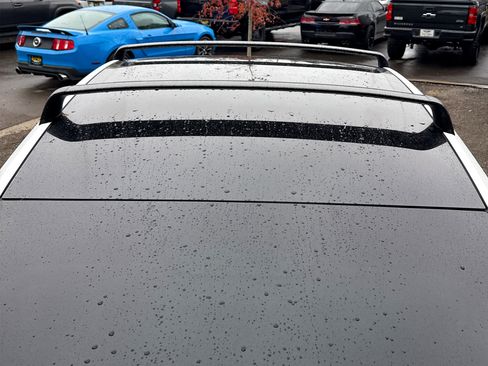 Used 2021 Tesla Model Y Long Range image 12