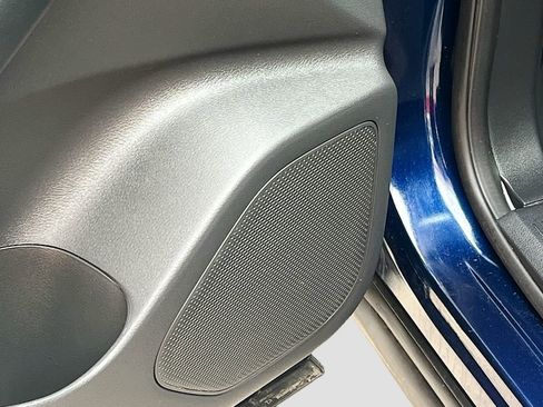 Used 2024 Nissan Rogue SV w/ SV Premium Package image 18