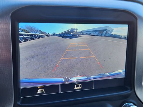 Certified 2022 GMC Sierra 1500 Elevation w/ Preferred Package image 14