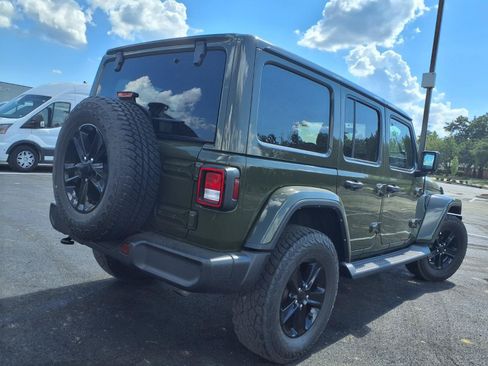 Used 2021 Jeep Wrangler Unlimited Sahara AWD/4WD image 38