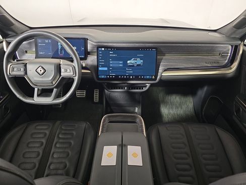 Used 2022 Rivian R1T Adventure AWD/4WD image 25