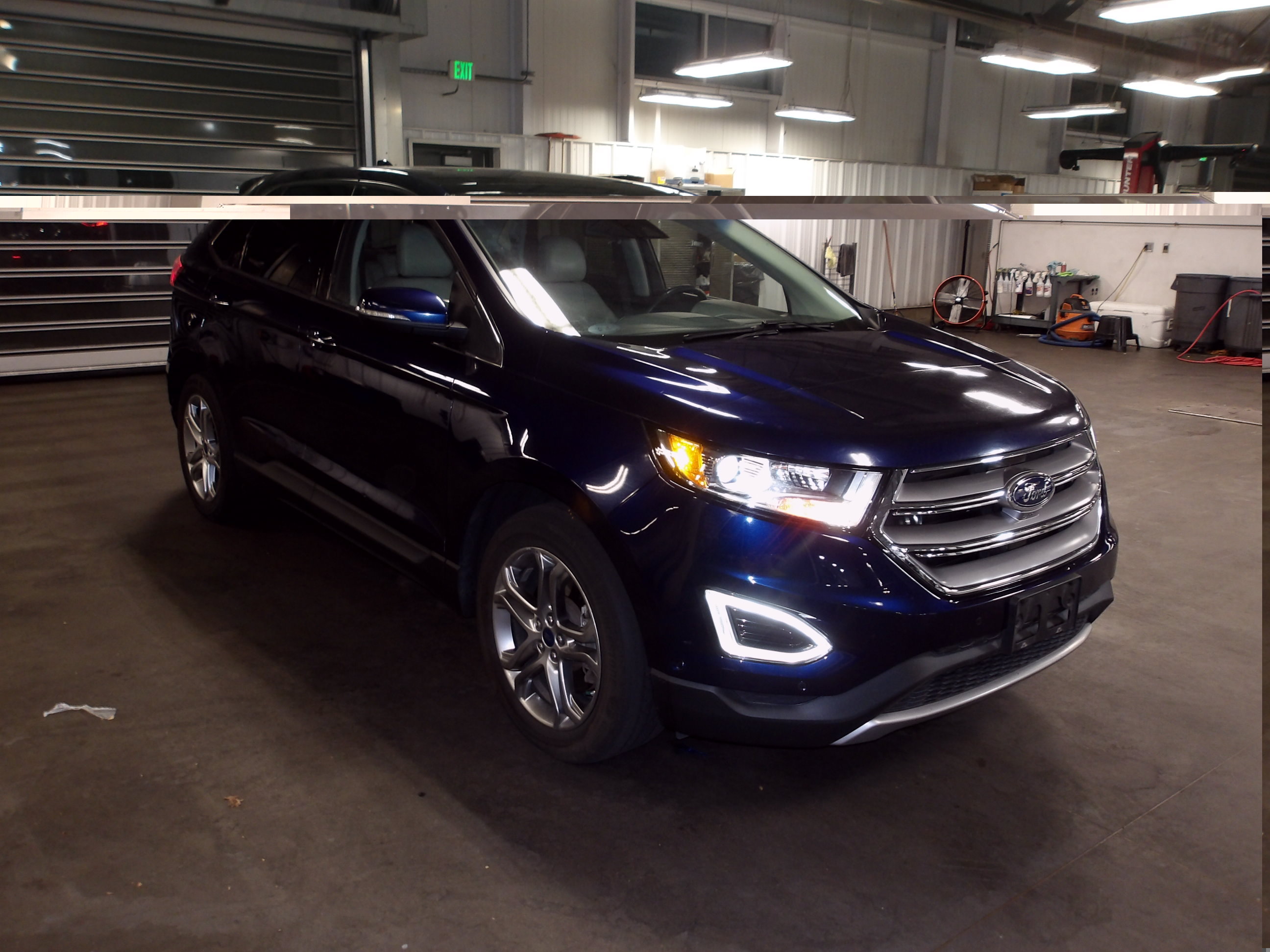 Used 2016 Ford Edge Titanium w/ Equipment Group 302A AWD/4WD image 2