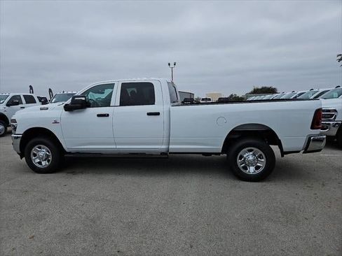 New 2026 RAM 2500 Tradesman image 32