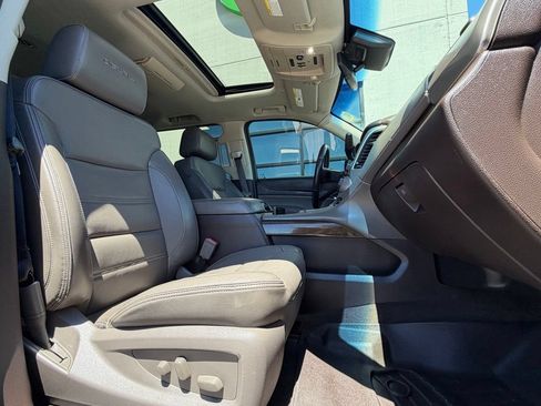 Used 2018 GMC Yukon XL Denali w/ Open Road Package AWD/4WD image 10