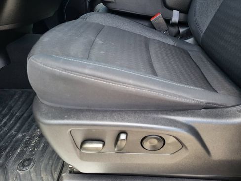 Used 2025 Chevrolet Silverado 2500 LT w/ Safety Package AWD/4WD image 19