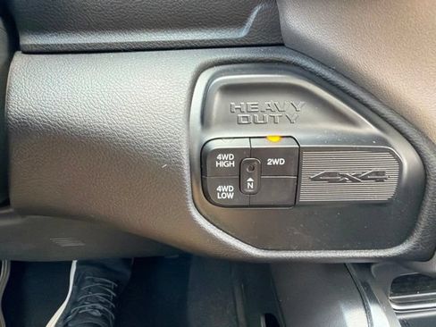 Used 2022 RAM 2500 Laramie AWD/4WD image 9
