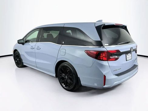 Used 2025 Honda Odyssey Sport-L image 4