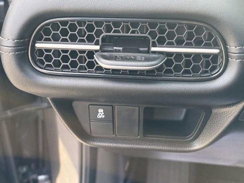 Used 2024 Honda HR-V EX-L image 26