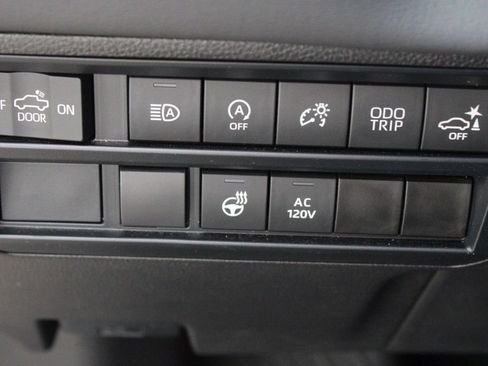 Used 2024 Toyota Tundra Platinum w/ TRD Off-Road Package AWD/4WD image 29