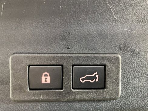 Used 2021 Subaru Ascent Limited w/ Technology Package image 21