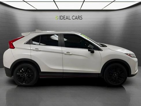 Used 2020 Mitsubishi Eclipse Cross LE FWD image 4