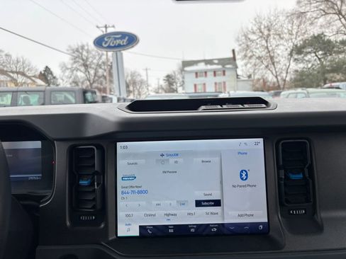 Used 2024 Ford Bronco Black Diamond image 23