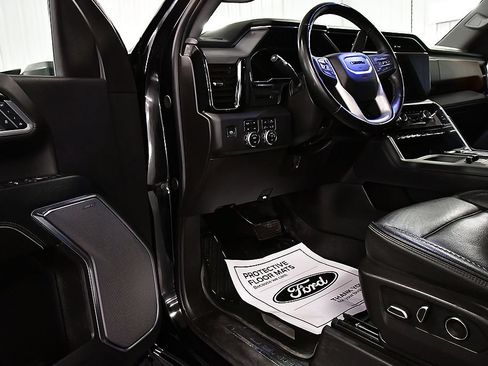 Used 2024 GMC Sierra 2500 Denali AWD/4WD image 17