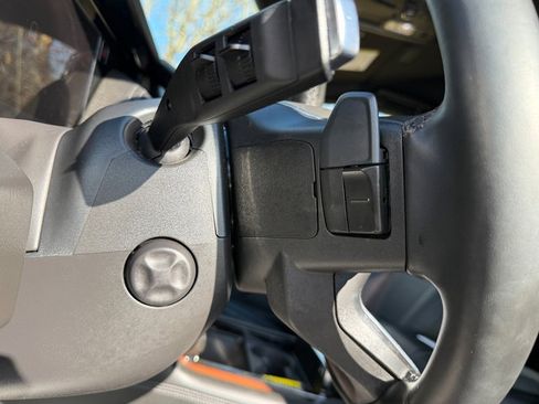 Used 2025 GMC Yukon Denali image 15