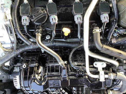 Used 2024 Nissan Altima 2.5 SV image 21