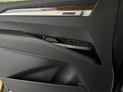 New 2026 Cadillac Escalade Platinum Sport AWD/4WD image 21