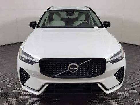 Used 2024 Volvo XC60 B5 Plus w/ Protection Package AWD/4WD image 2