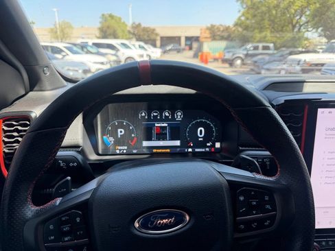 Used 2025 Ford Ranger Raptor AWD/4WD image 5