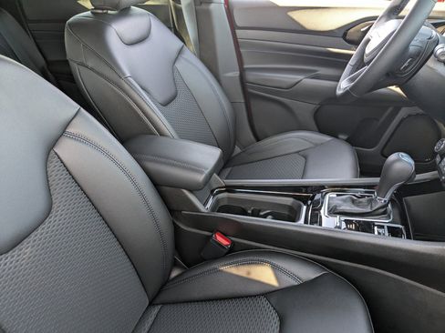 New 2026 Jeep Compass Latitude image 7