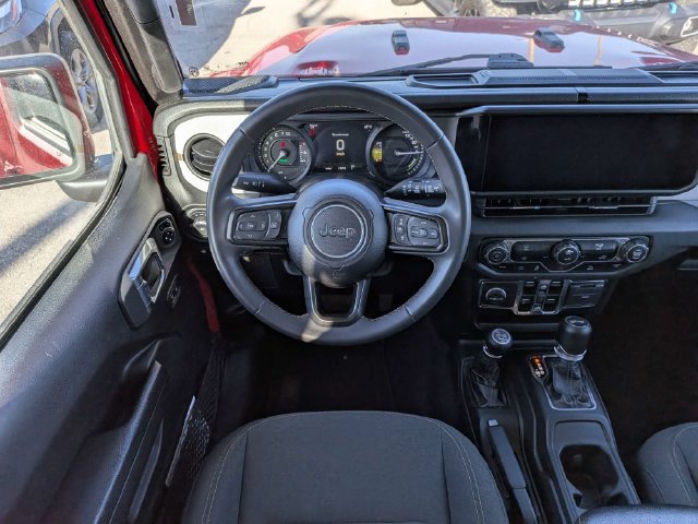 Used 2024 Jeep Wrangler Unlimited AWD/4WD image 13