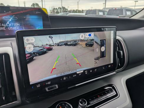 New 2026 Ford Expedition Active image 26