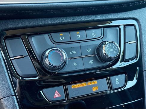 Used 2022 Buick Encore Preferred w/ Safety Package image 16