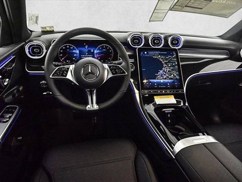 Used 2026 Mercedes-Benz GLC 300 4MATIC image 25