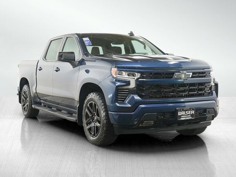 Used 2022 Chevrolet Silverado 1500 RST w/ Convenience Package II AWD/4WD image 7