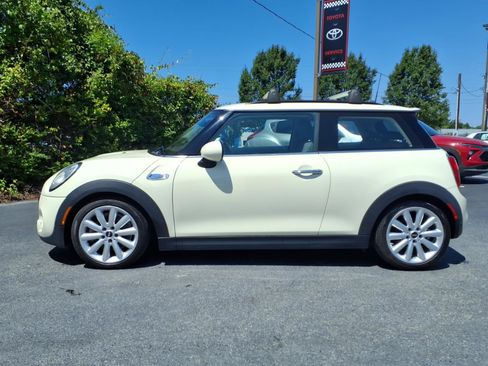 Used 2015 MINI Cooper S FWD image 2