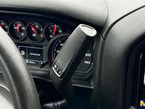 Certified 2025 Chevrolet Silverado 1500 Custom image 23