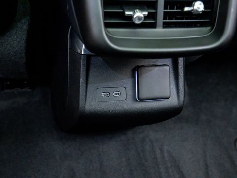 Used 2025 Cadillac Lyriq Luxury w/ LPO, Floor Liner Package image 25