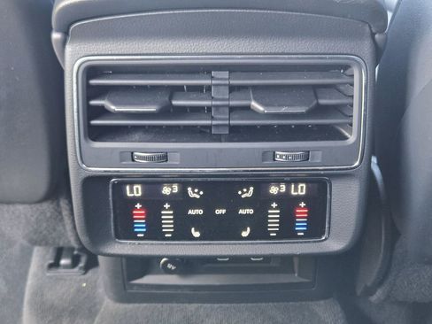 Used 2022 Audi Q7 3.0T Premium Plus image 36