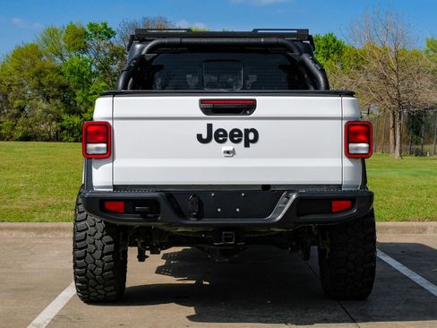 Used 2023 Jeep Gladiator Sport AWD/4WD image 14