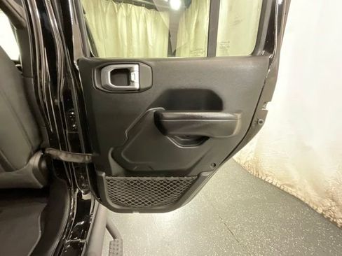 Used 2020 Jeep Wrangler Unlimited Sport S AWD/4WD image 24