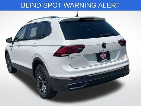 Used 2023 Volkswagen Tiguan SE image 7
