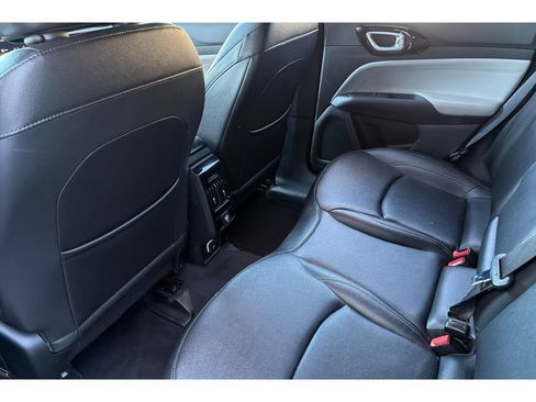 Used 2025 Jeep Compass Limited AWD/4WD image 12