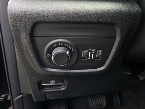 New 2026 Jeep Grand Cherokee L 4WD image 12