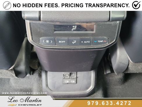 Used 2023 Toyota Highlander XLE FWD image 15