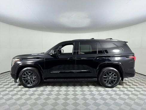 Used 2025 Toyota Sequoia Platinum image 10
