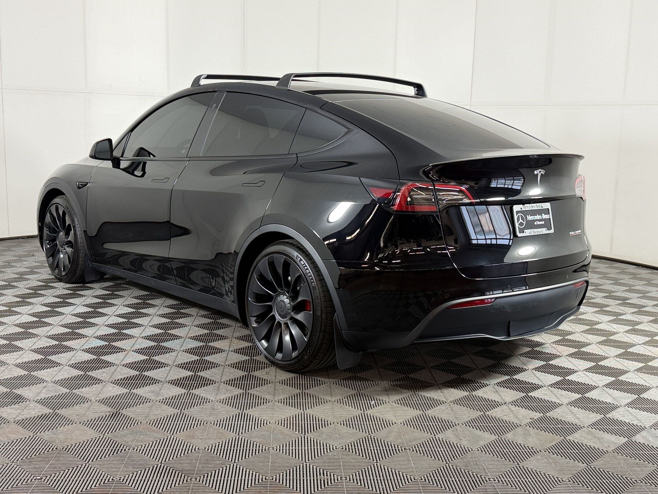 Used 2022 Tesla Model Y Performance AWD/4WD image 3